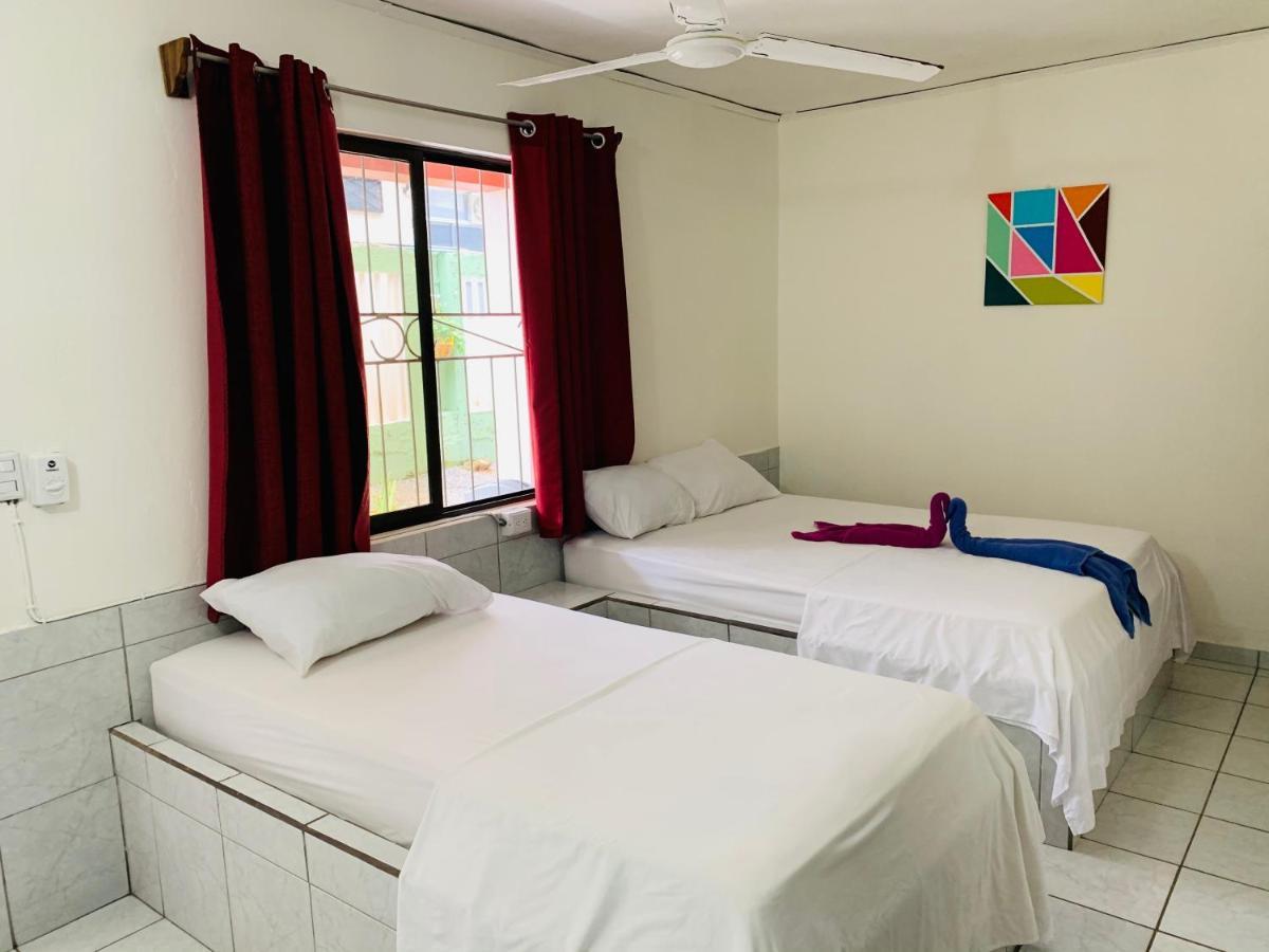 Hotel Cabinas Jacomar מראה חיצוני תמונה
