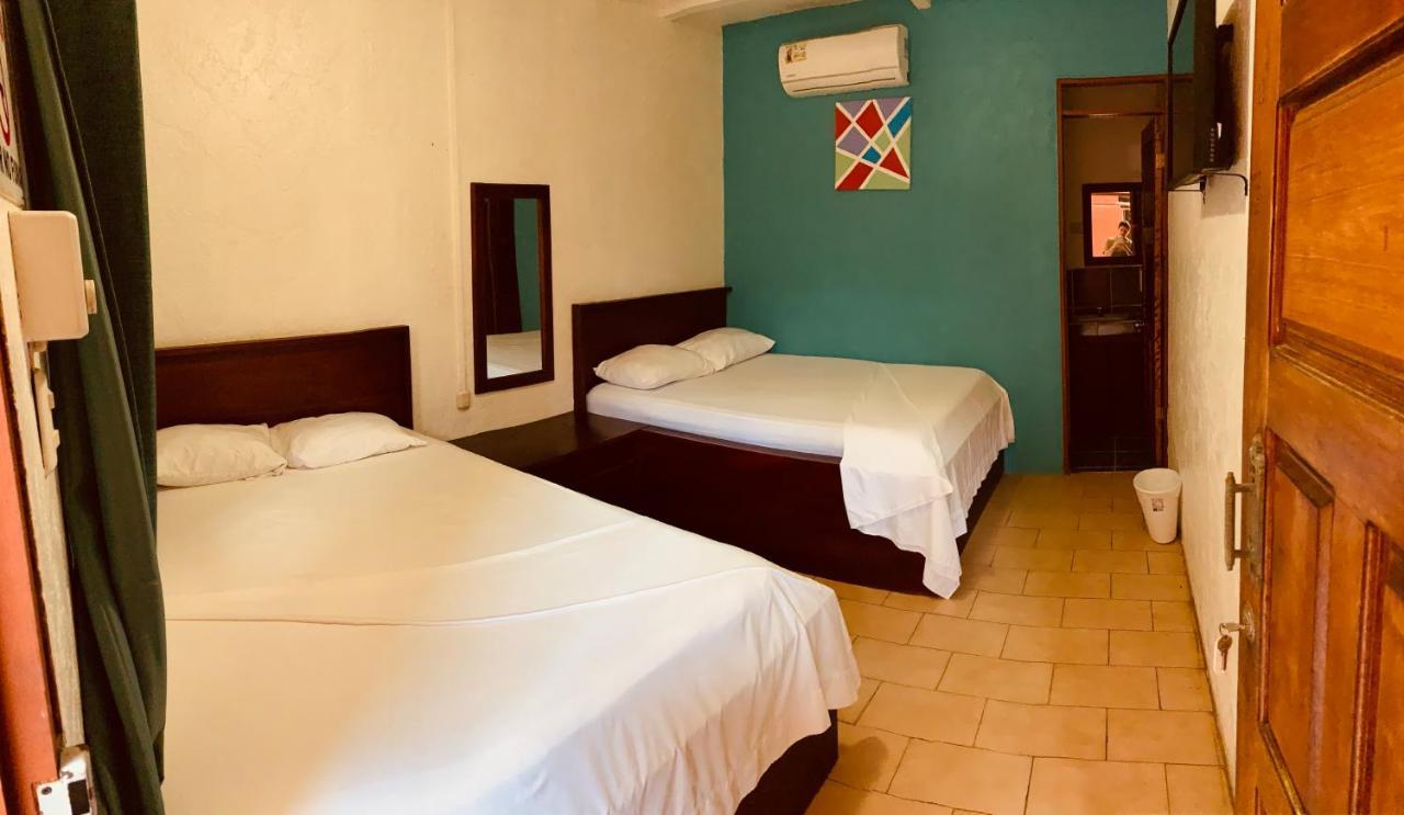 Hotel Cabinas Jacomar מראה חיצוני תמונה